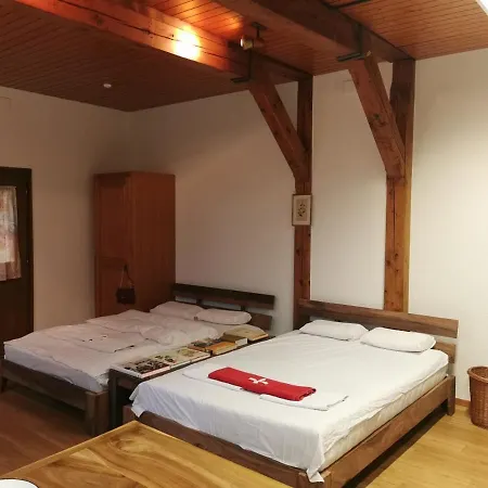 Simple Studio 36M2 In The Center Of Burgdorf Private Parking Small Bathroom Extérieur photo