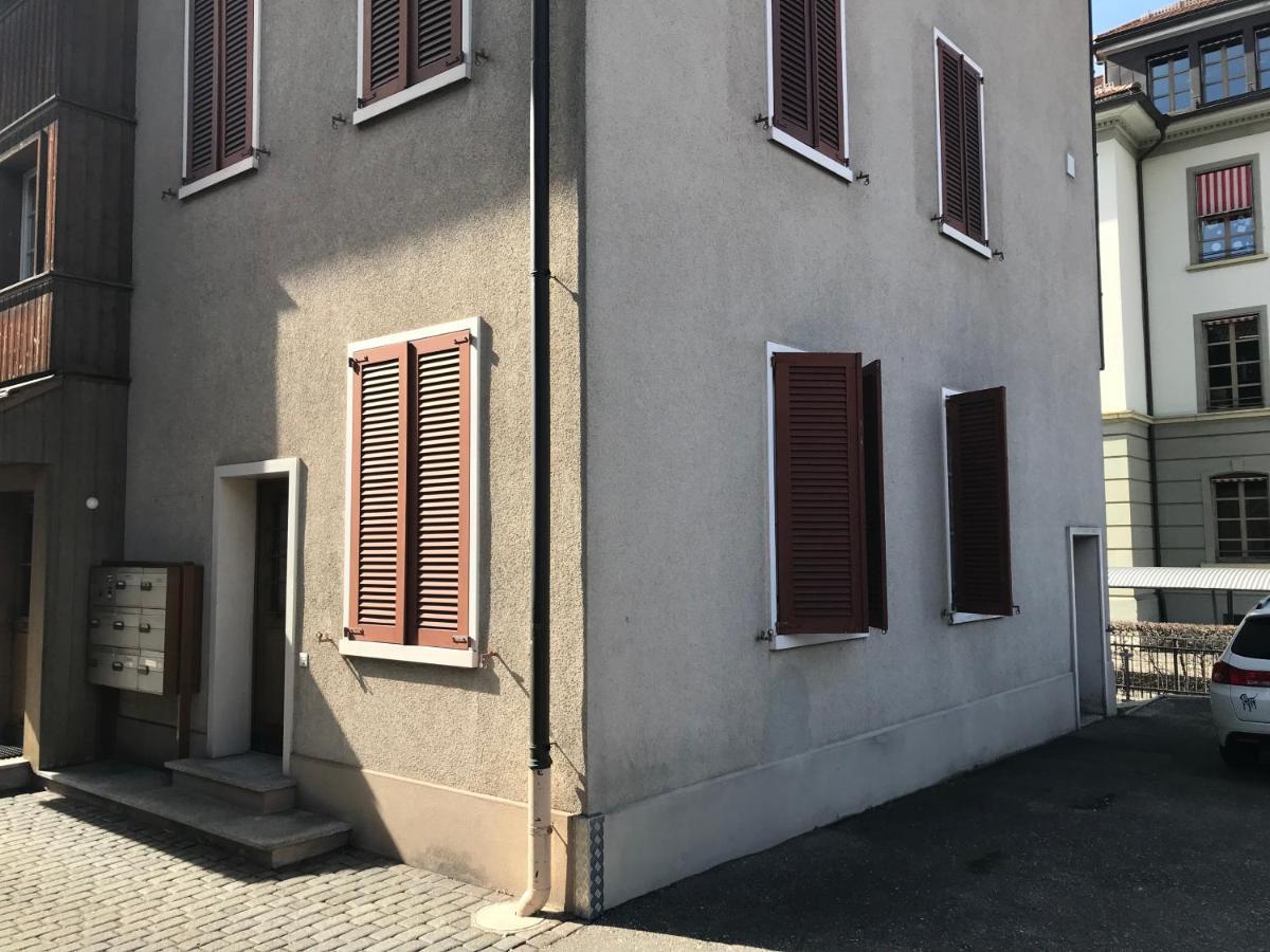 Simple 36m2 In The Center Of Private Parking Small Bathroom *