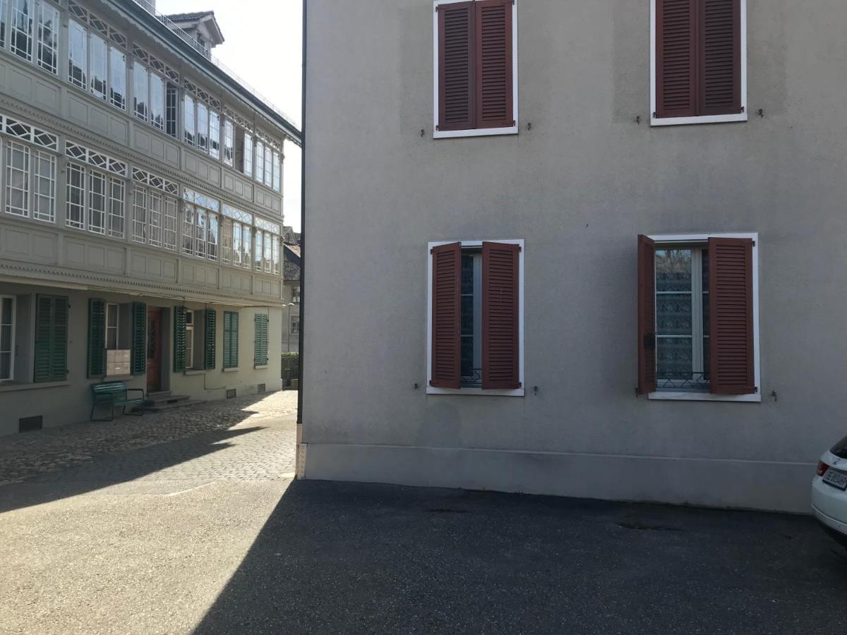 Simple 36m2 In The Center Of Private Parking Small Bathroom Burgdorf